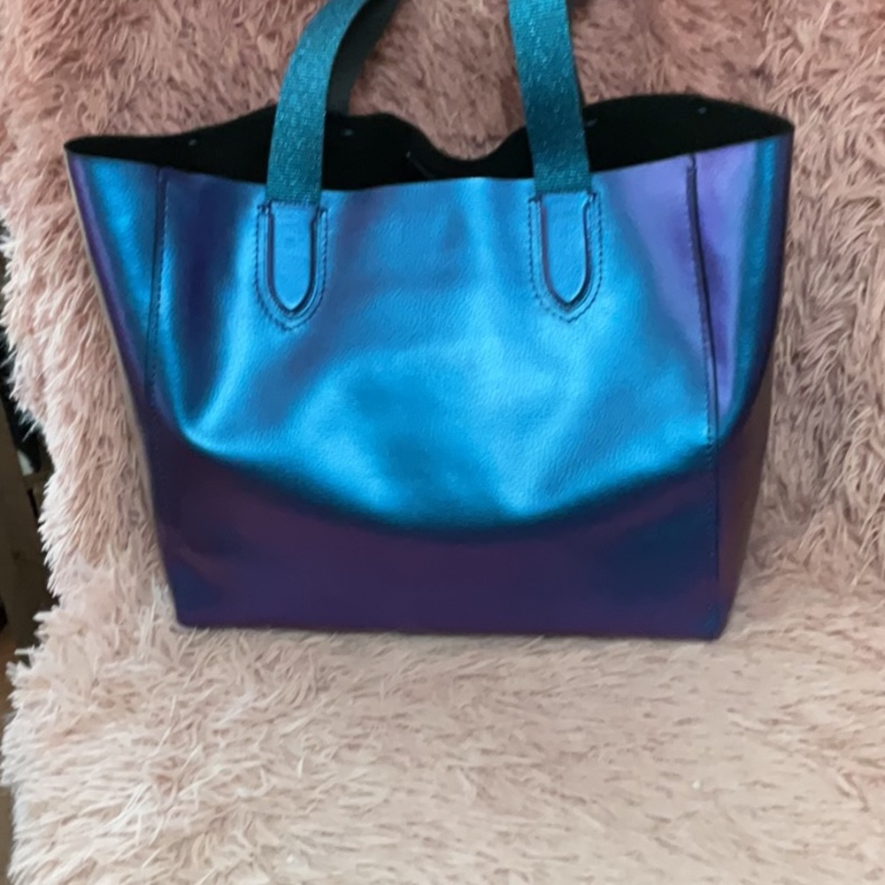 NWOT Authentic Coach Derby Iridescent Limited Edtion - Picture 5 of 9